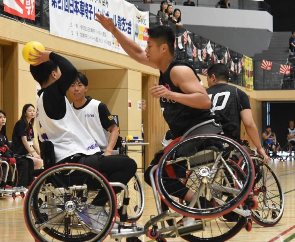 森谷のDF。いい写真なので前回に続いての登場=第21回全日本車椅子ハンドボール競技大会