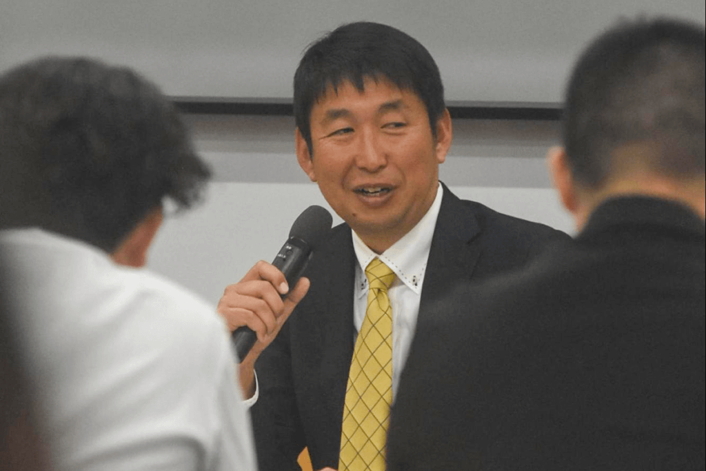 本田訓宏トレーナーは、北海道日本ハムで9年務めたのち、現在は社会人野球のセガサミーでトレーナーをしている