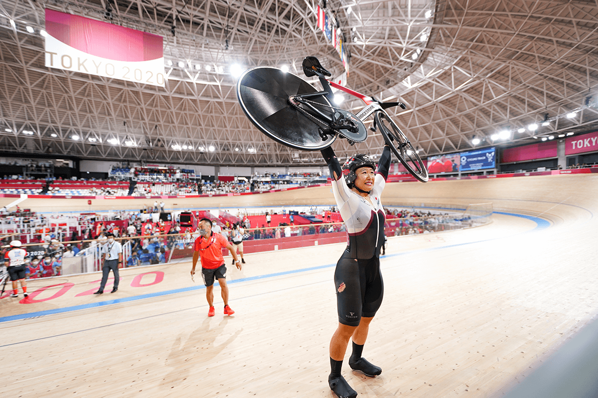 2020東京五輪女子オムニアムで、銀メダルを獲得した梶原悠未（写真：望月秀太郎/アフロ）