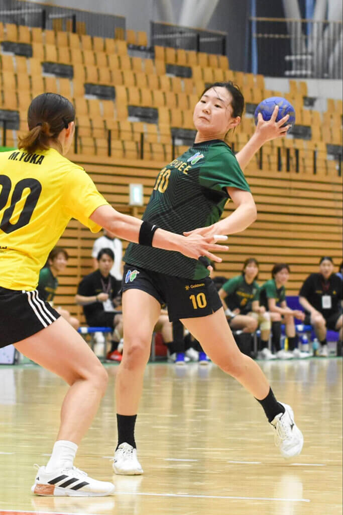 ステップシュートもしなやかな小柴夏輝（北國ハニービー石川）