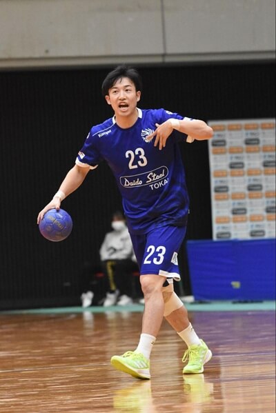 打ちたい選手が揃うチームで、佐藤快はよき調整役