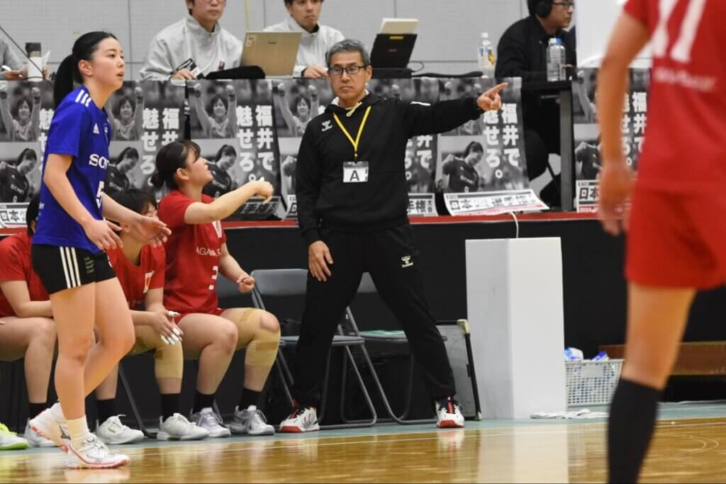 亀井監督は2024年12月の日本選手権で、チームを初の日本一に導いている