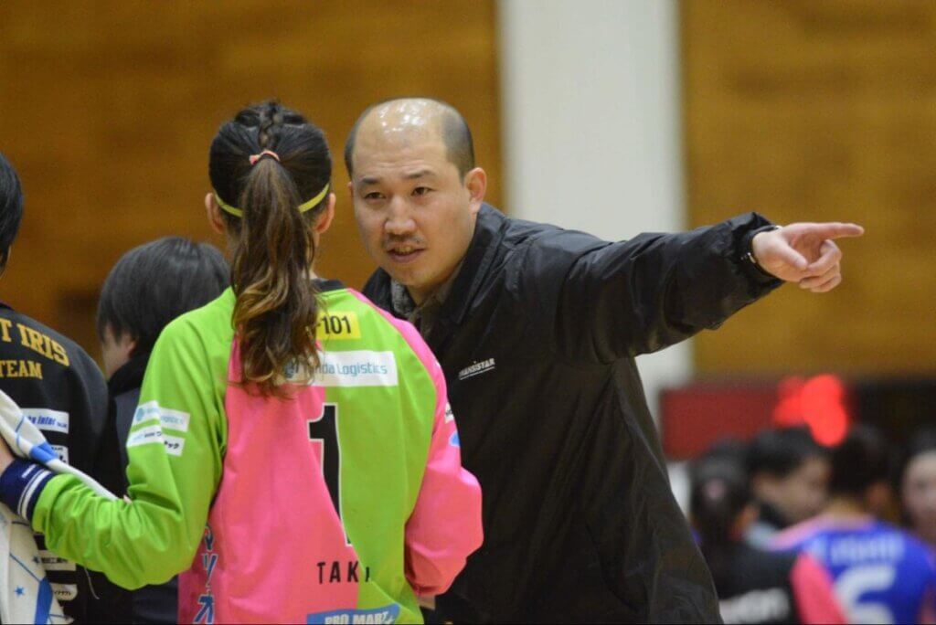 櫛田亮介監督(当時)の理解もあり、細江は海外でプレーする準備を進めてきた=2020年2月