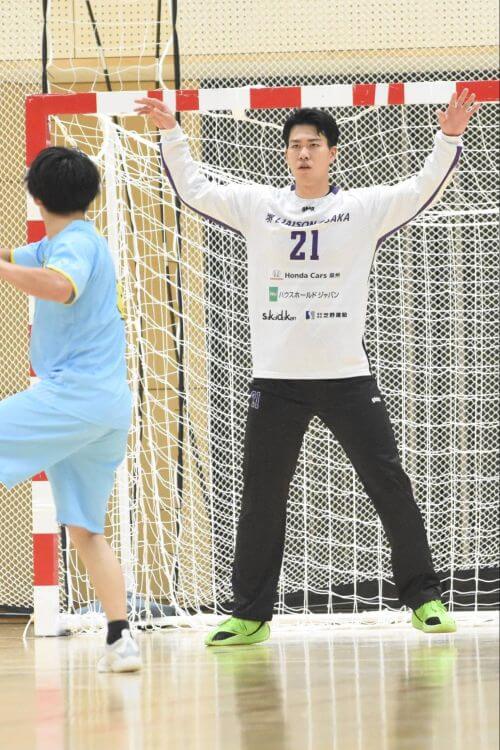 GK林優尊は、2024年8月のパリ・サン=ジェルマン戦で、日本代表としてコートに立っている=2025年9月