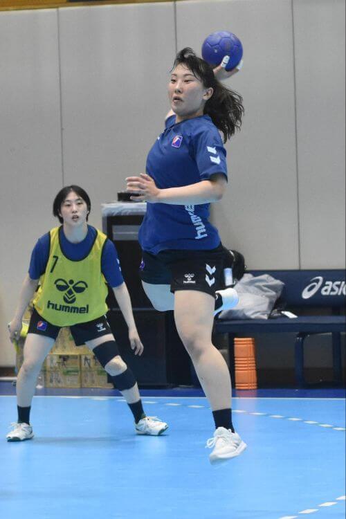 相澤 菜月(チューリンガー・ドイツ)CB・LB