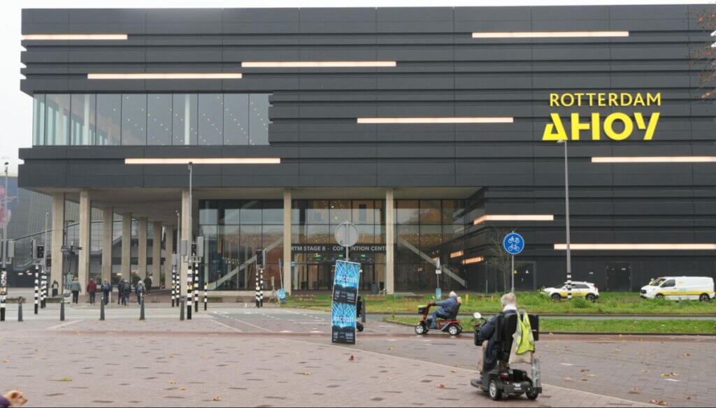 コンベンション・展示施設、イベントホール、レストランなどの一体型複合施設、ロッテルダム・アホイ＝2025年11月27日、原田写す