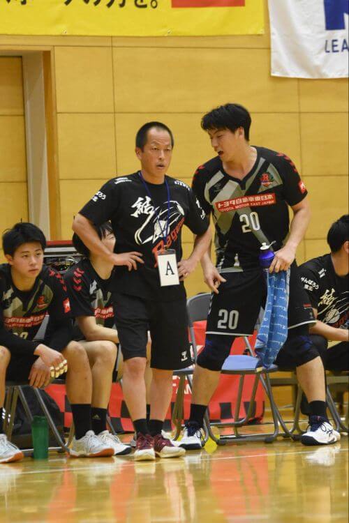 就任4年目を迎えた阿部監督は、速攻や戻りの局面を重視しながら、チームのレベルアップを図っている