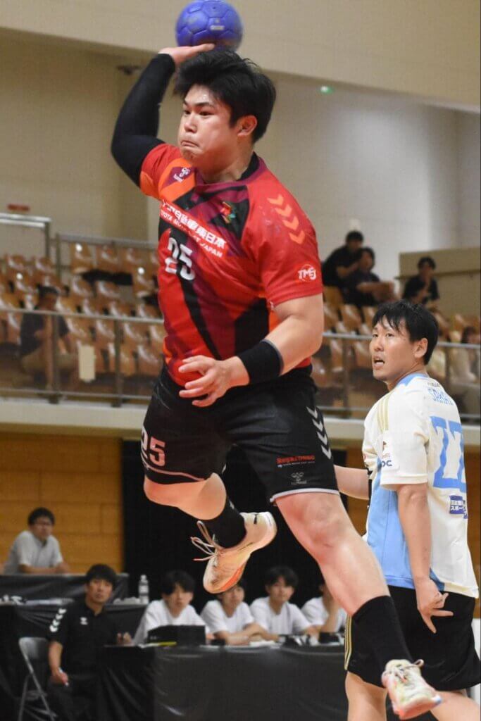 細田啓輔はライン際で力強さを発揮する