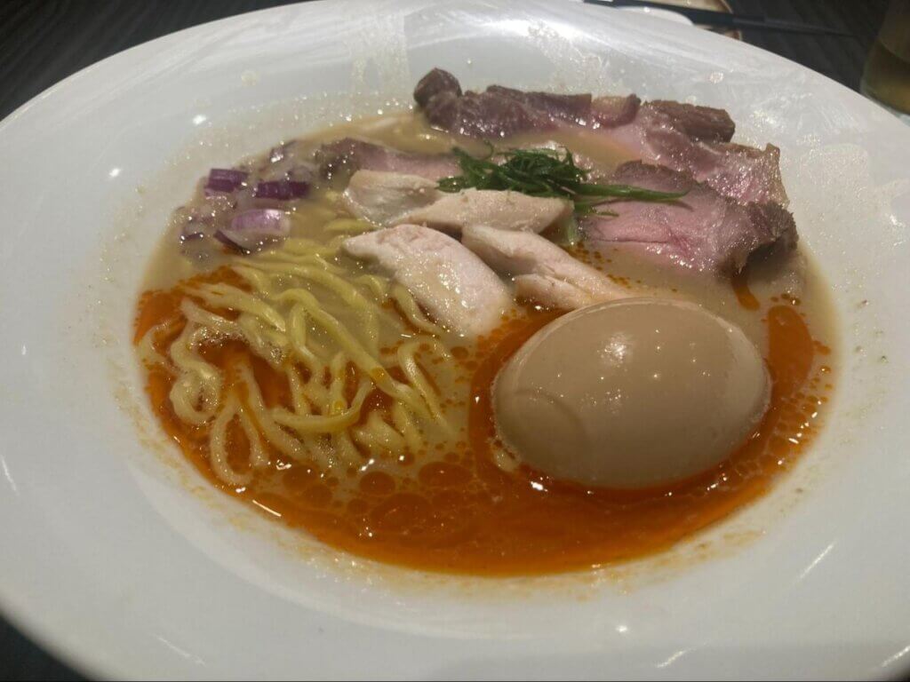 ロッテルダムのRaMen Tomoharuの辛味噌スペシャルラーメン=原田写す