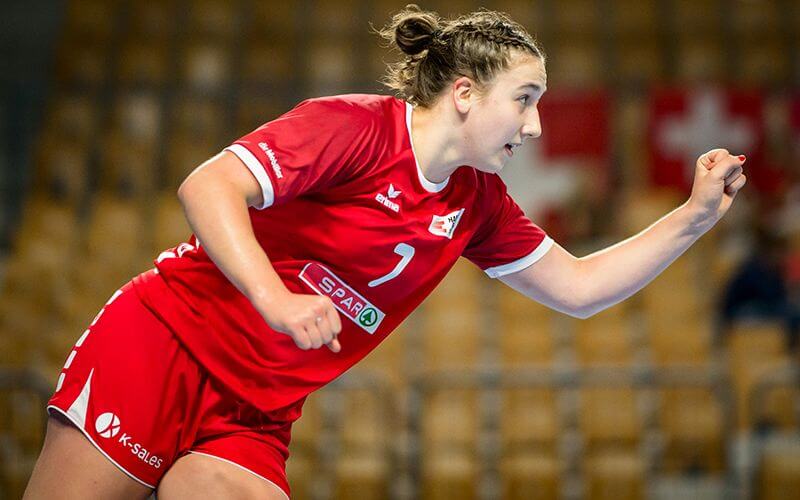 スイスの得点源であるPVタベア・シュミット(22）＝IHF提供