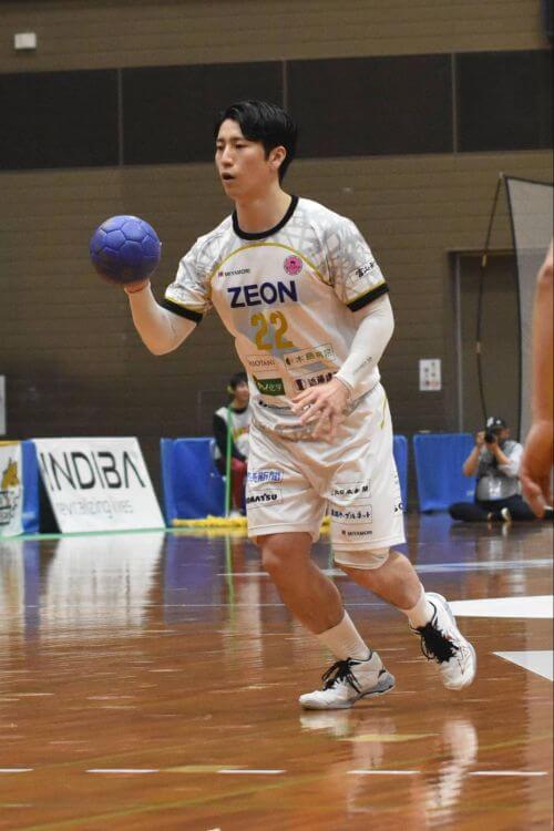 2025年5月で引退した森永浩壽。ドリブルからの1対1で相手を抜き去り、時に左手でシュートを放つなど、富山ドリームスで新たな武器を身につけた