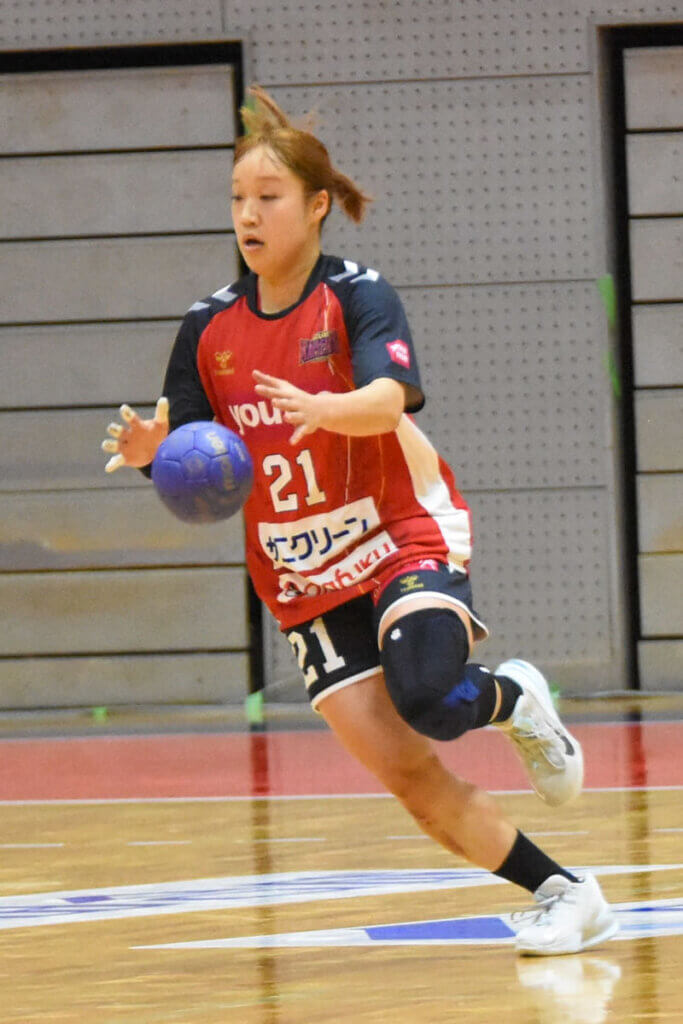 すばしっこく動き回ることで、近藤万春（イズミメイプルレッズ広島）のよさが出る