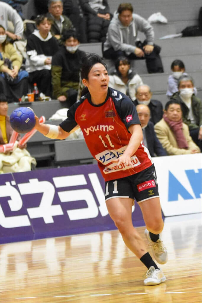 スピードのある加納穂伽が、イズミメイプルレッズ広島のセンターの一番手になった