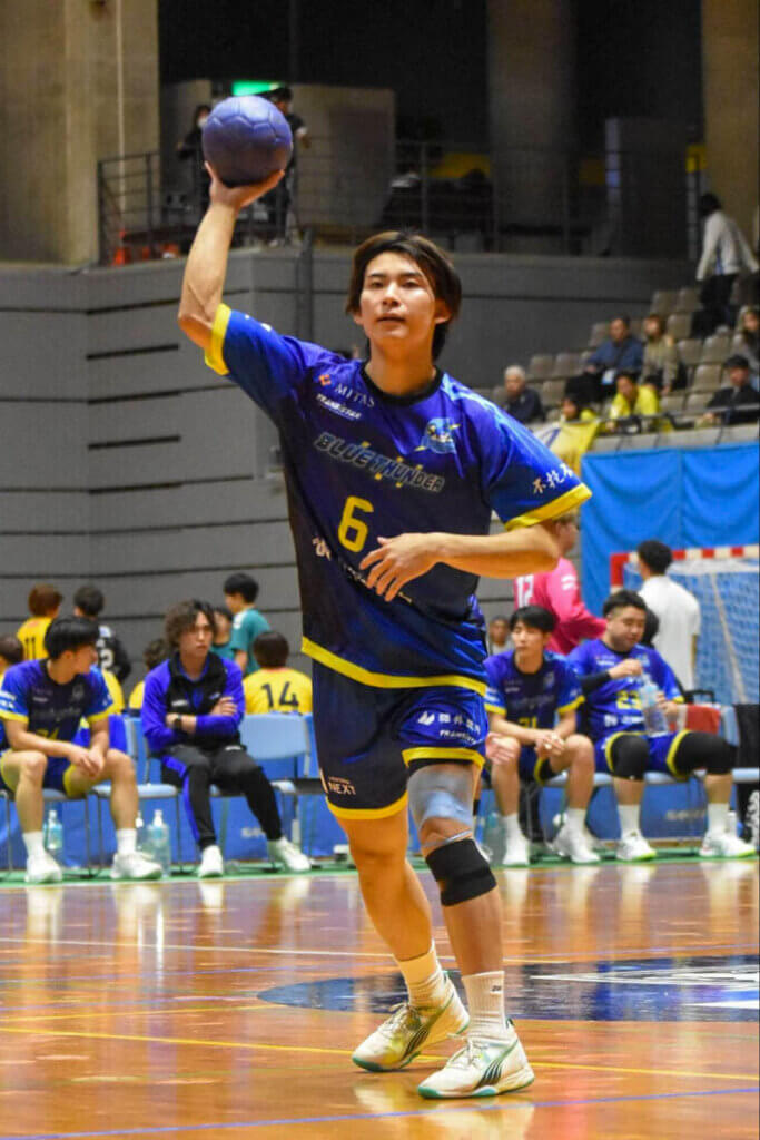 右手も同等に使いこなす