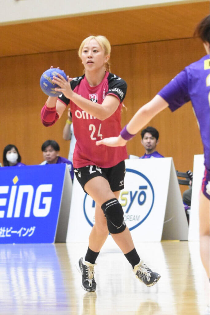 スペインに行き、想像を超える成長を見せた細江みづき（熊本ビューストピンディーズ）。ここまでピヴォットにパスを落とせる選手になるとは