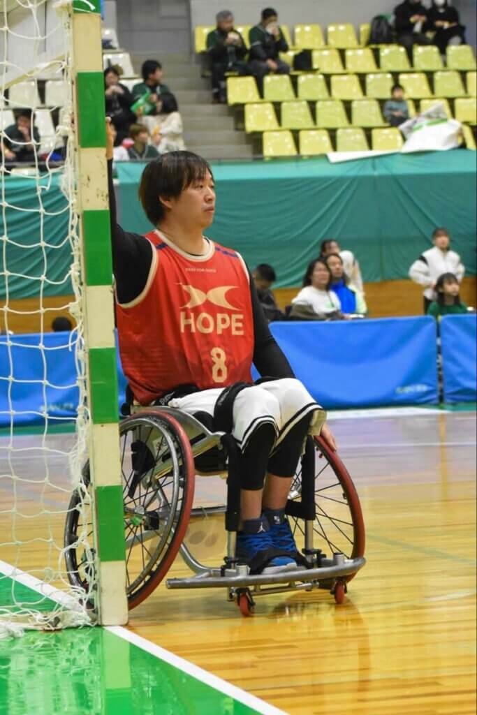 車いすハンドボール日本代表のGK木村正也。サッカーのGK経験者で、相手との駆け引きは国内随一と言われている