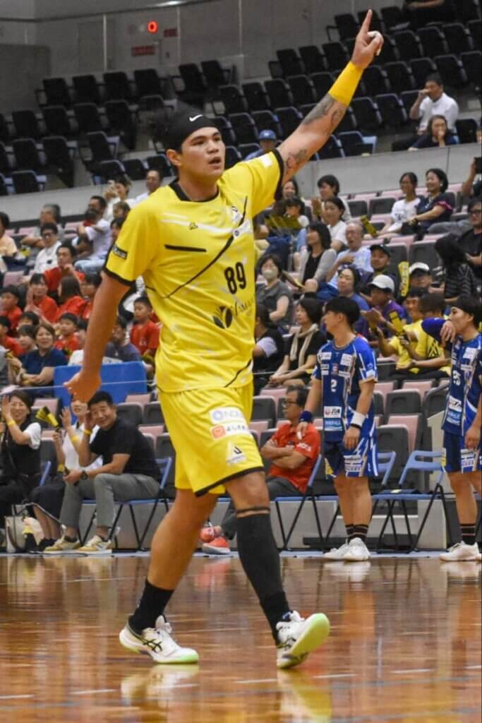 潘恩傑（アルバモス大阪高石）がホームで得点を挙げたら「パン・パン・パパパン・パパパン・エンジャー！」の掛け声がかかる