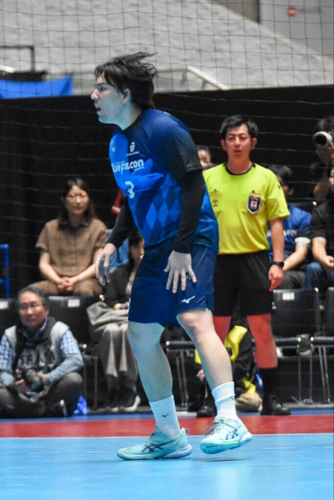 重くて動ける戸井凱音を前に出して、豊田合成ブルーファルコン名古屋は終盤の勝負に出た