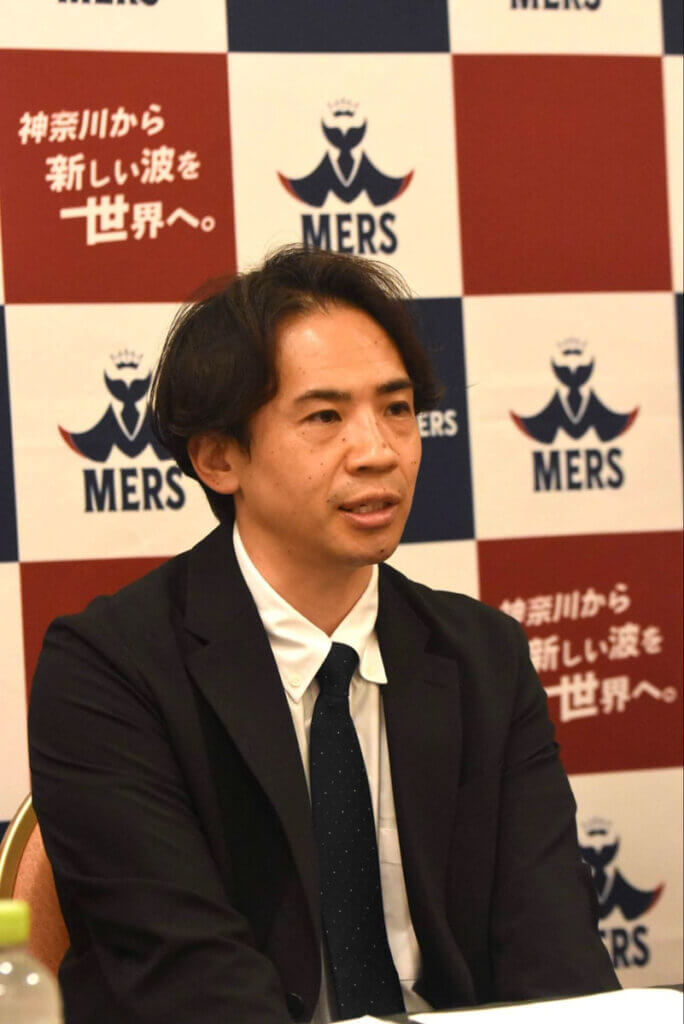 今年6月までジークスター東京のコーチだった水野裕紀監督。男女両方で指導経験があり、物の考え方を伝えられる