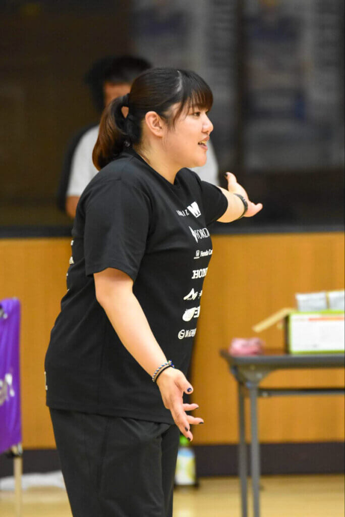 岩見佳音GKコーチは話術が巧み。いつも上手に場を回していく