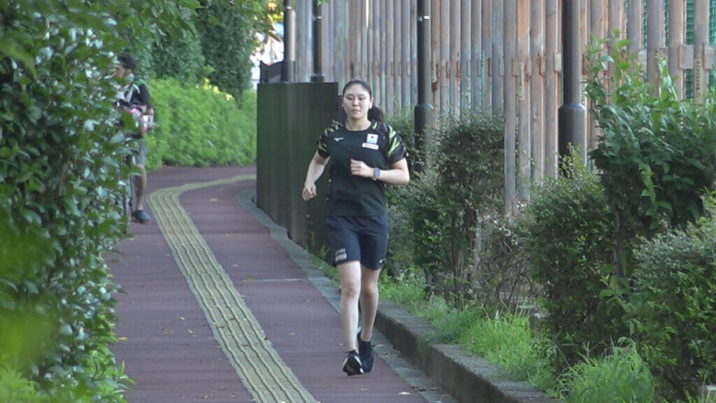 練習後にランニングをする藤井選手