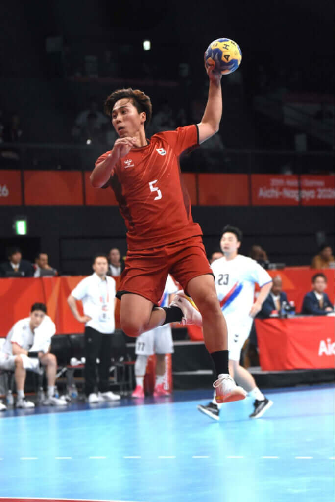 今大会絶好調の中田航太(ジークスター東京)は、東京五輪ではボランティアでハンドボール会場にいた。5年後のアジア競技大会では、支える人から支えられる立場になり、かつてのボランティア仲間との再会を心から喜んでいた