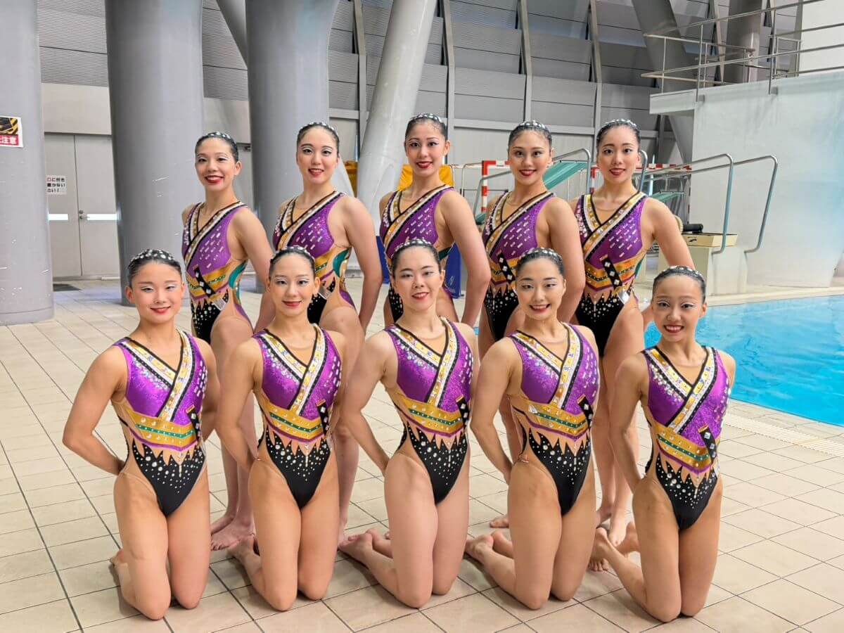 (上段左から)小林唄、相高花帆、比嘉もえ、藤井萌夏、白波瀬菜桜(下段左から)三橋理沙子、島田綾乃、佐藤友花、川瀬由華、石井小夏=提供:日本水泳連盟