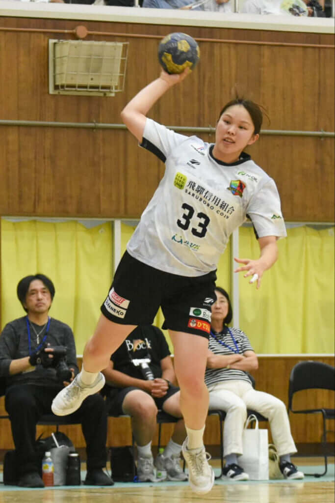 新人の有隅晴香はピヴォットで戦力になりそう。ライン際のスペースを利用するのがうまい