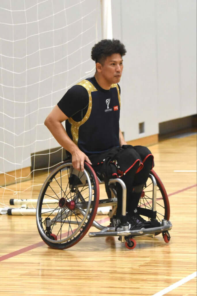 前回大会でローポインターのGKの重要性を認識し、永田裕幸は2年前からこっそりとGKの練習をしていた=2026年10月、久保写す