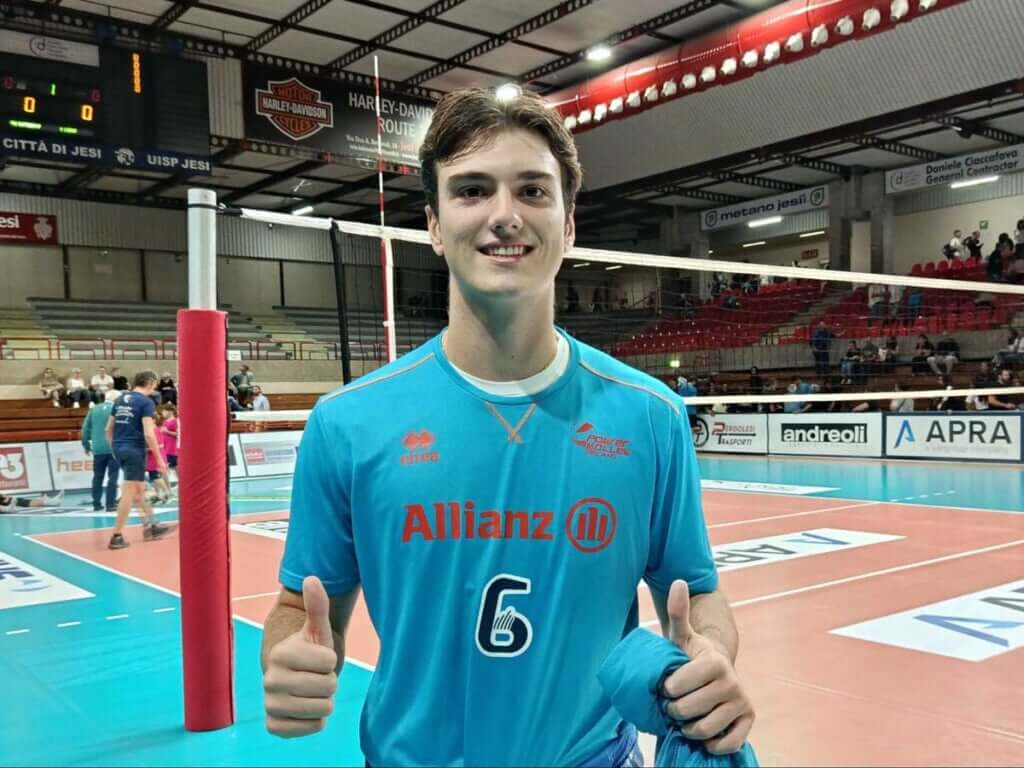 19歳でスーペルレガデビューを果たしたシモーネ・ポッロ=2026年10月10日、イタリア・イェジで(中山写す)
